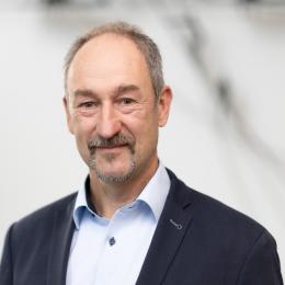 Adrian Schiefer