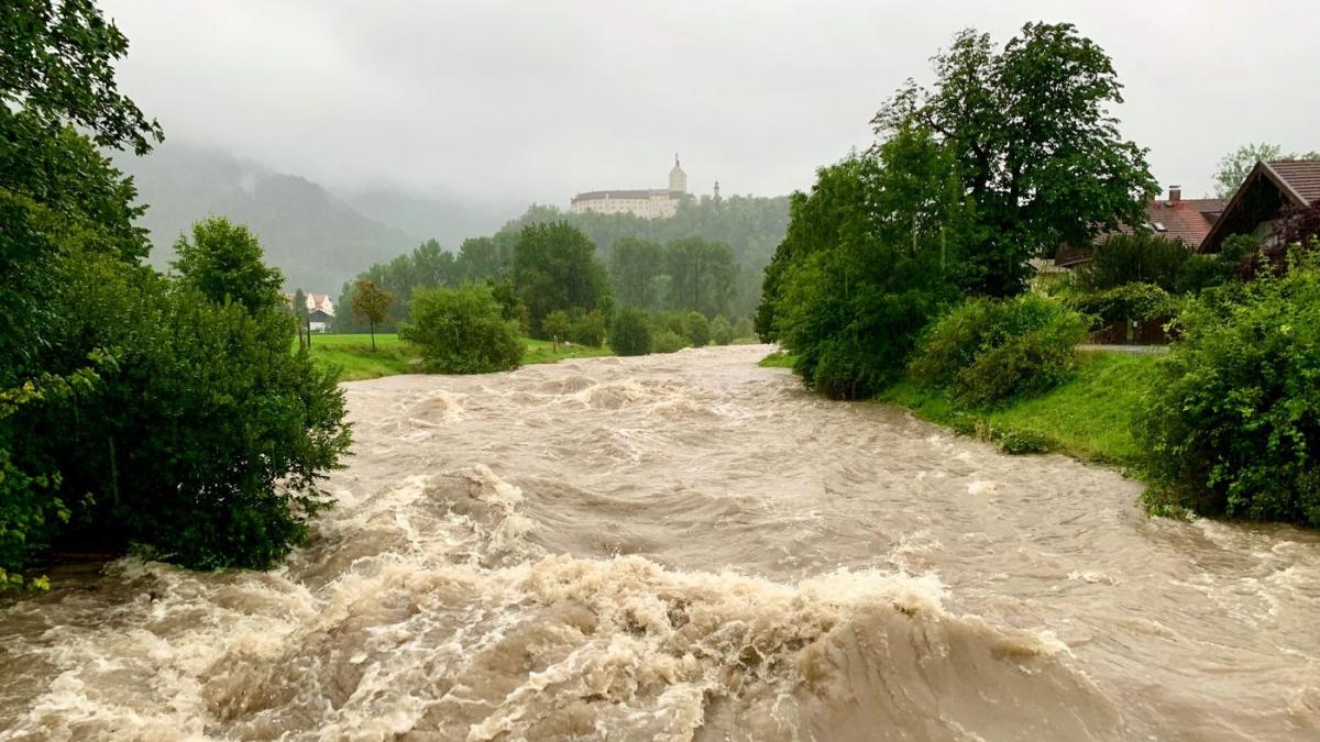 Flusshochwasser